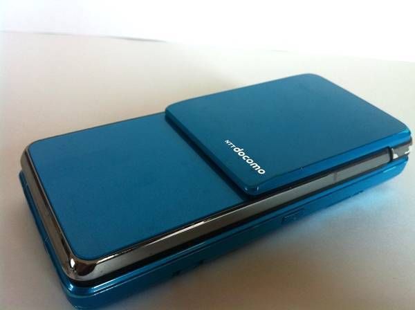 docomo��SH-01A(�֥롼)���饱��