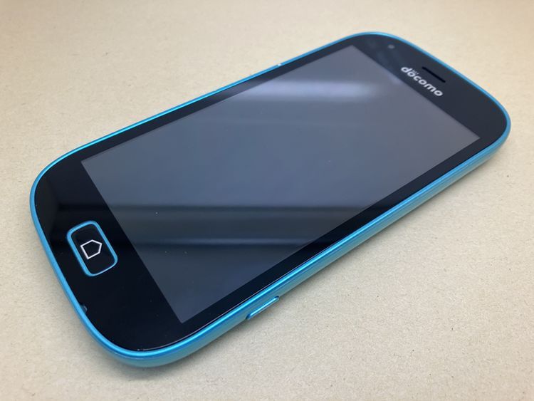 SIM�ե꡼ �餯�餯���ޡ��ȥե��� me F-03K 16GB ���� ���Ŵ��դ� �վ��Ƥ�ͭ