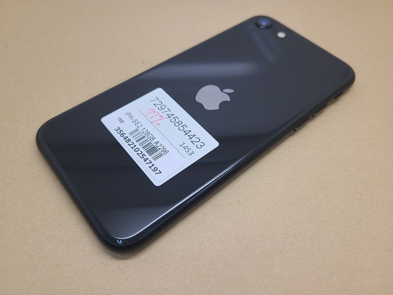 ムスビー｜SIMフリー iPhone SE(第2世代) 128GB 美品 おまけ付 