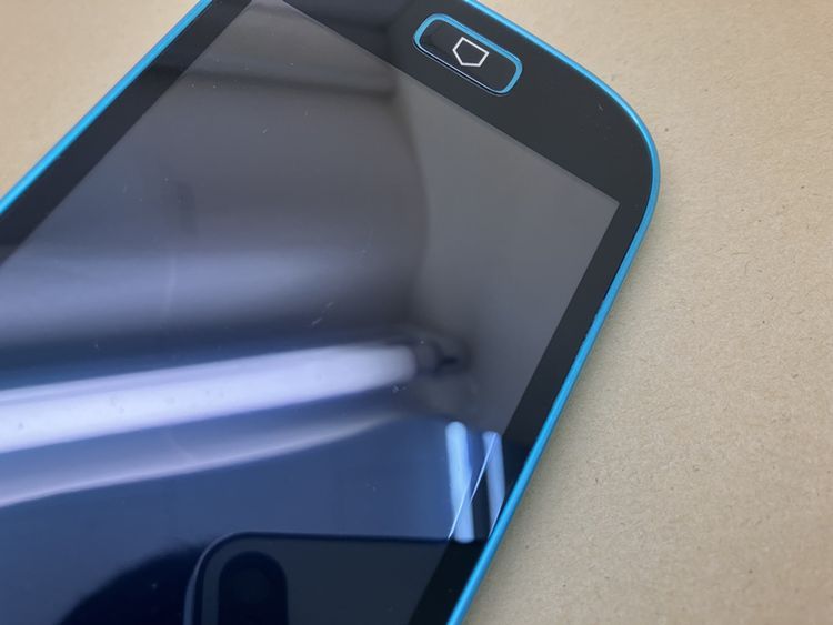 SIM�ե꡼ �餯�餯���ޡ��ȥե��� me F-03K 16GB ���� ���Ŵ��դ� �վ��Ƥ�ͭ