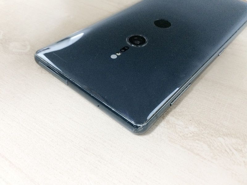 ムスビー｜SIMフリー SONY Xperia XZ2 SO-03K 64GB 充電器付き【Xperia