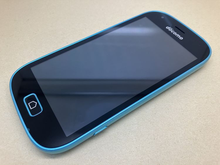 SIM�ե꡼ �餯�餯���ޡ��ȥե��� me F-03K 16GB ���� ���Ŵ��դ� �վ��Ƥ�ͭ