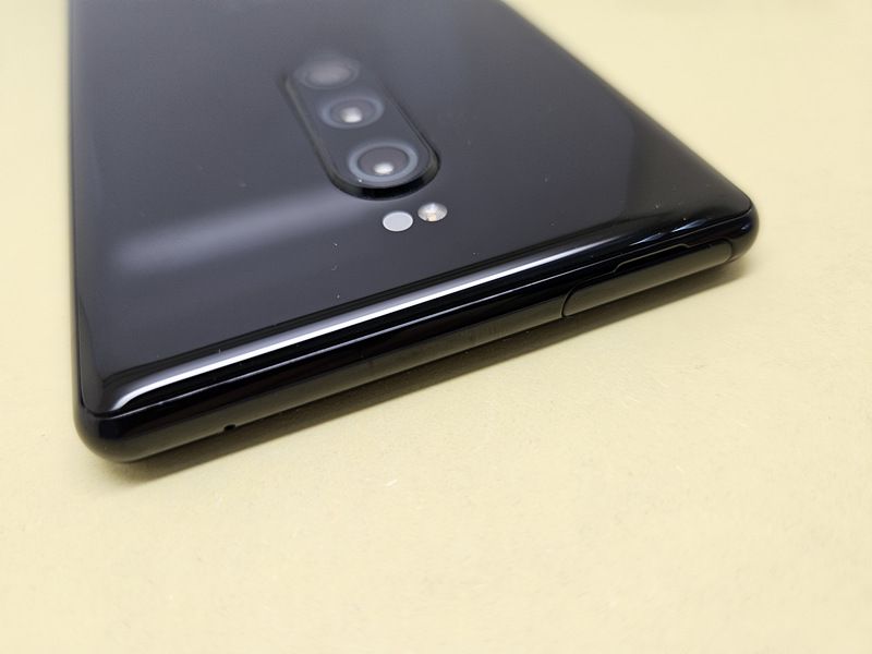 ムスビー｜SIMフリー Xperia 1 SO-03L 64GB 美品 充電ケーブル付 