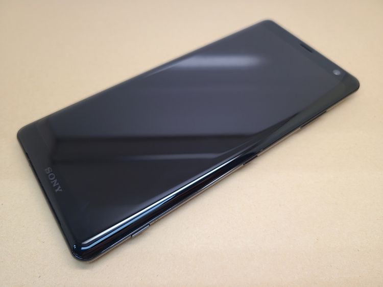 ムスビー｜SIMフリー Xperia XZ3 SOV39 64GB 美品 充電ケーブル付【Xperia XZ3 SOV39 au】￥11,800