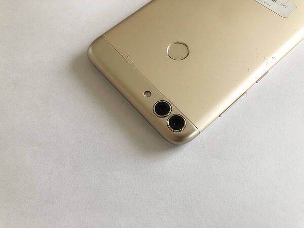 ムスビー｜SIMフリー 白ロム 704HW HUAWEI nova lite 2 ゴールド 美品 