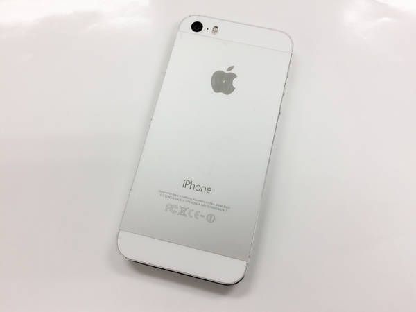 ムスビー｜白ロム docomo iPhone5s 32GB シルバー 良品 ◇新品ケース 