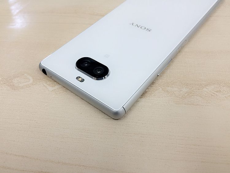 SIM�ե꡼ Xperia 8 902SO 64GB �ۥ磻�� ̤�������� ���Ŵ��դ�