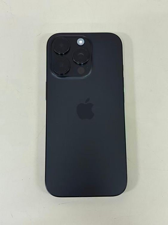 ����Х�����֡�Ķ���ʡ�iPhone16 Pro 256GB �֥�å������˥��� BT94