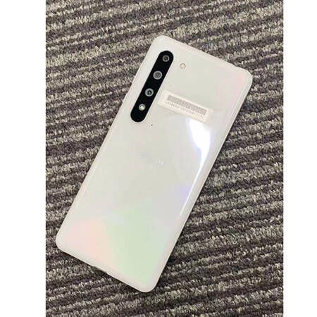 ����Ʊ�͡���Х�����֡�SIM���å�����Ѥ�AQUOSR5G (908SH) ��������ۥ磻��