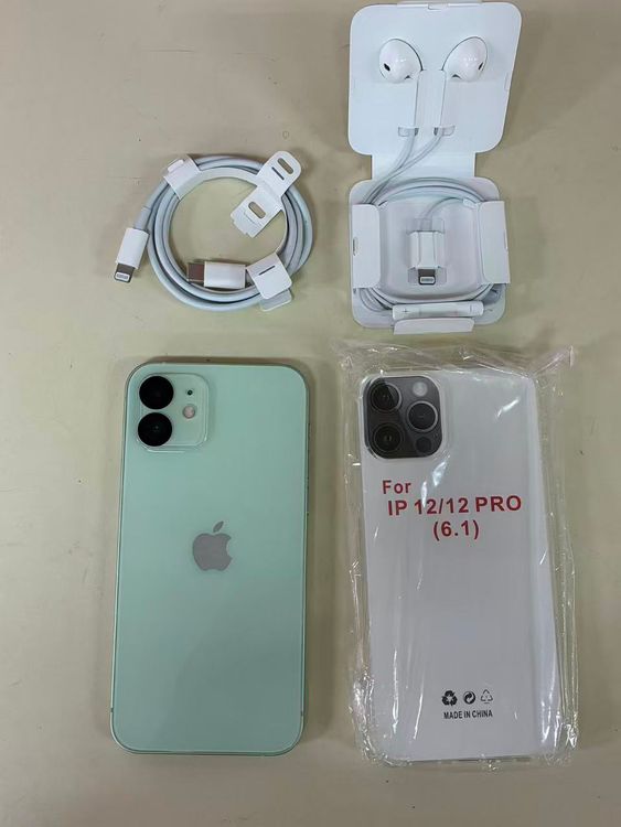 ����Х�����֡�S��󥯡�iPhone12 64GB ���꡼��