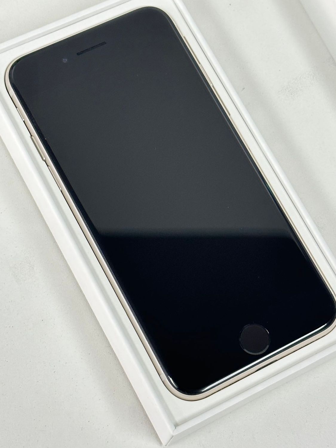 ムスビー｜☆モバイル一番☆Aランク☆iPhoneSE 第3世代 64GB スター 