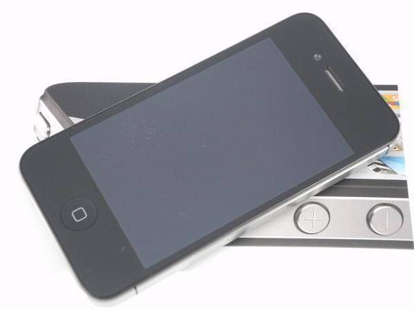 ����Apple����iPhone 4S��16GB���֥�å���