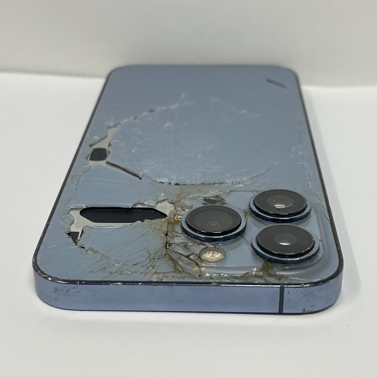 ��������С�iPhone13Pro 128GB ��Ƚ�� ������� �֥롼  �ò� ����̵����