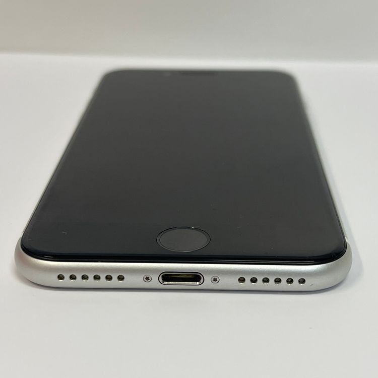 ��������С�����82% iPhone SE(�裲����) 64GB ���� ��Ƚ�� �ۥ磻�� �ò�