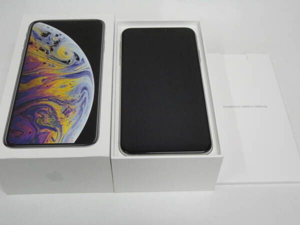 ムスビー｜☆スタモバ☆香港版SIMフリー iPhoneXS Max 256GB 美品  