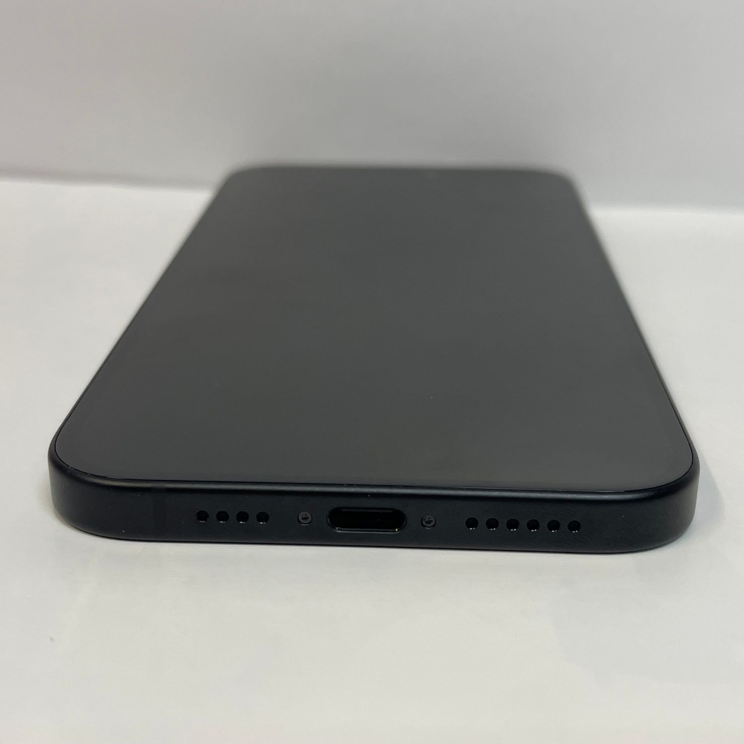 ムスビー｜☆スタモバ☆電池100% iPhone15Plus 256GB 極美品 ブラック