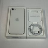 ��������С�����82% iPhone SE(��3����) 64GB ���� �������饤�� ����̵����