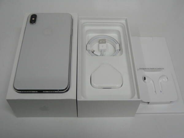 ムスビー｜☆スタモバ☆香港版SIMフリー iPhoneXS Max 256GB 美品  