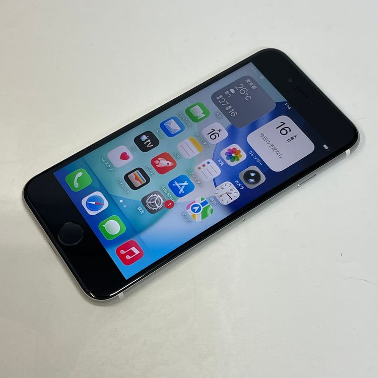 ��������С�����87% iPhone SE(�裲����) 128GB ���� ��Ƚ�� �ۥ磻�� �ò�