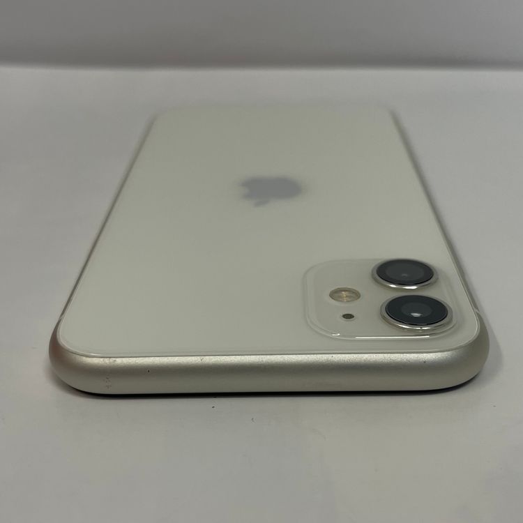 ��������С�iPhone11 128GB ���� ��Ƚ�� �ۥ磻�� ����̵����