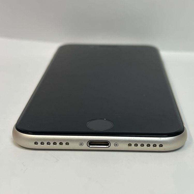 ��������С�����82% iPhone SE(��3����) 64GB ���� �������饤�� ����̵����