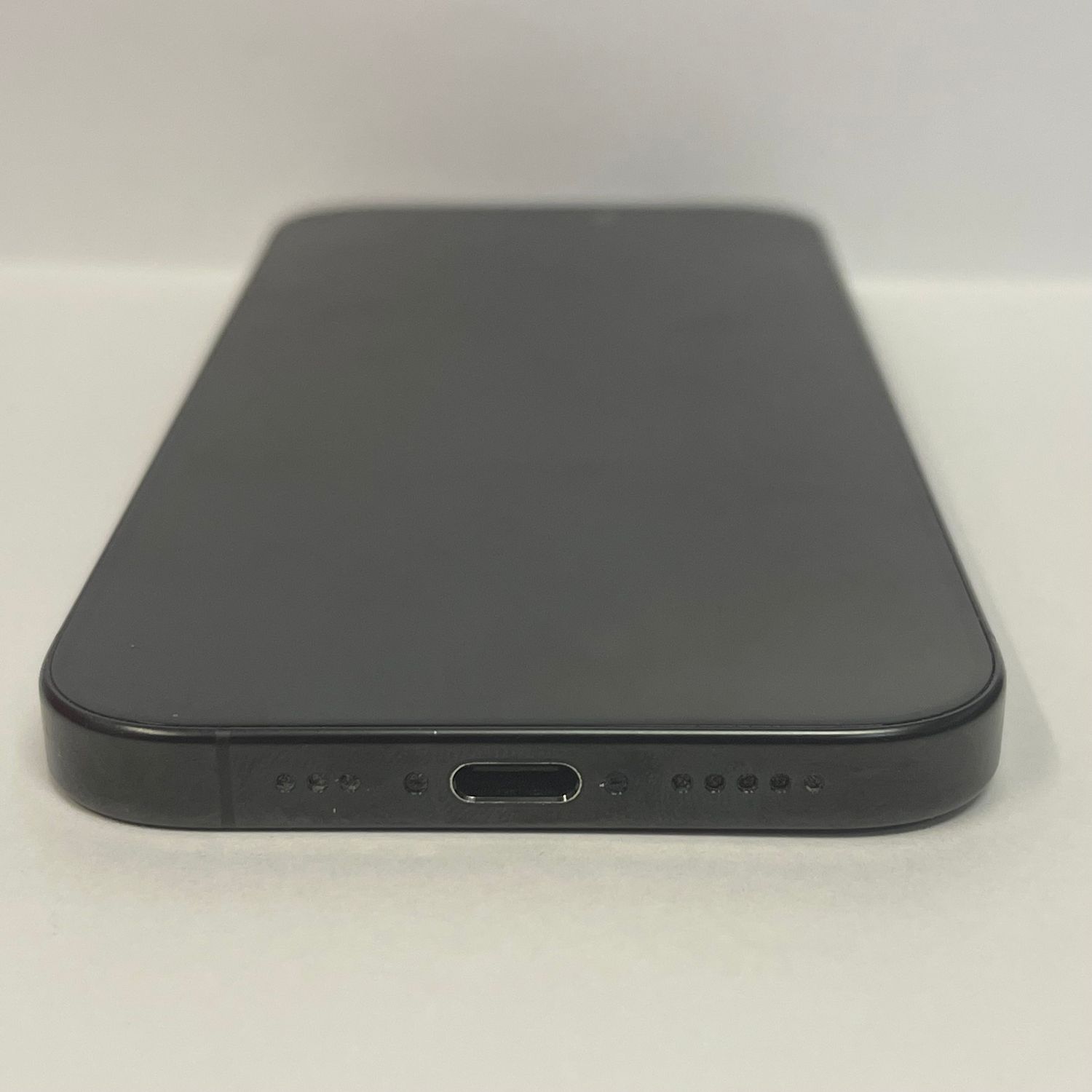 ムスビー｜☆スタモバ☆電池89％ iPhone16Pro 256GB 美品 ブラック 大