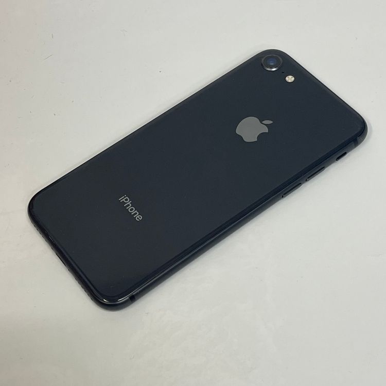 С84% iPhone8 64GB  Ƚ ֥å ̵