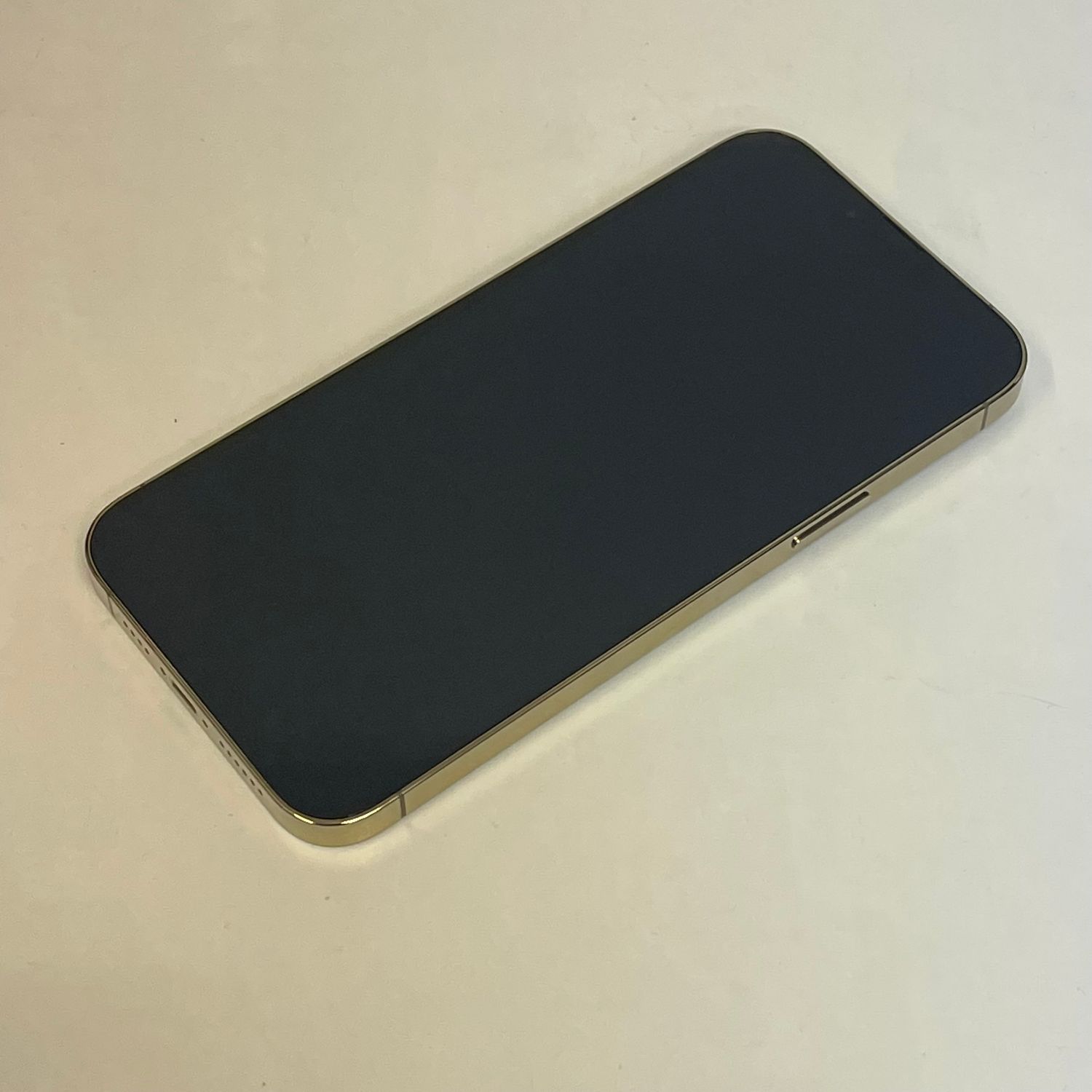 iPhone13 Pro Max 256GB SIMフリー 電池100% ムスビー｜☆スタモバ☆電池100% iPhone13Pro Max 256GB 美品 ○判定