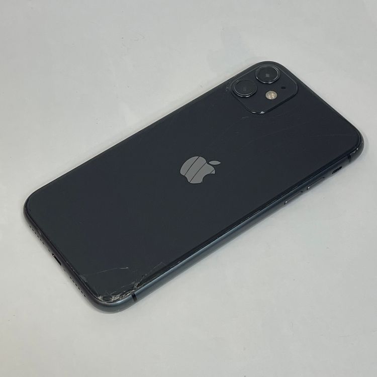 ��������С�iPhone11 128GB ���̳�� �֥�å� �ò� ����̵����