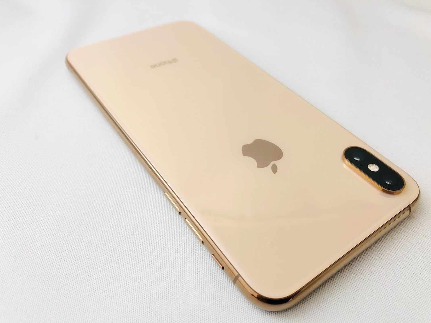 ムスビー｜B/t92% 4061011D【新品同様】iPhoneXsMax 64GB(ゴールド)SIM  
