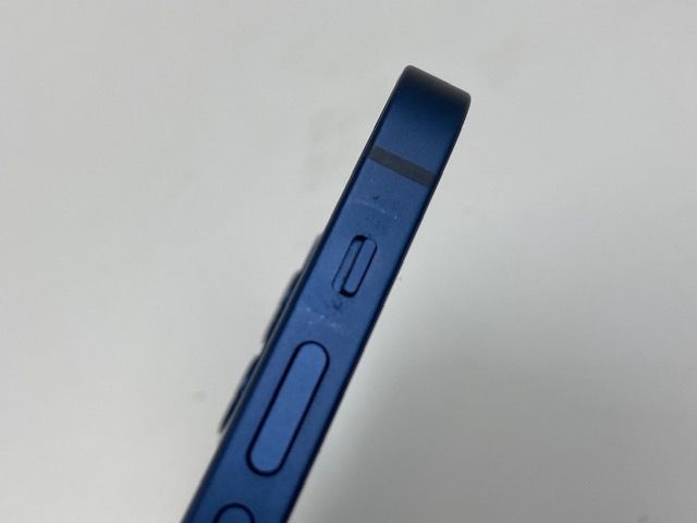 特価品 SIMフリー 5102008K【美品】iPhone12 128GB(ブルー)