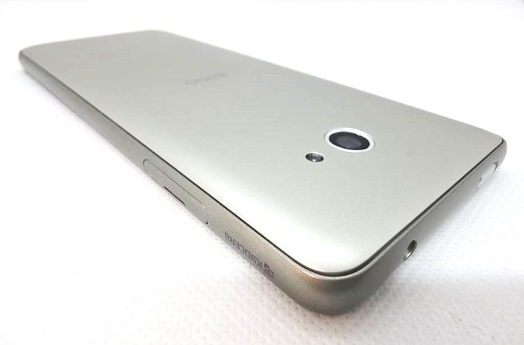 SIM���å�����ѡ�606018U��ͥ������ʡ� BASIO4 /KYV47(����С�)