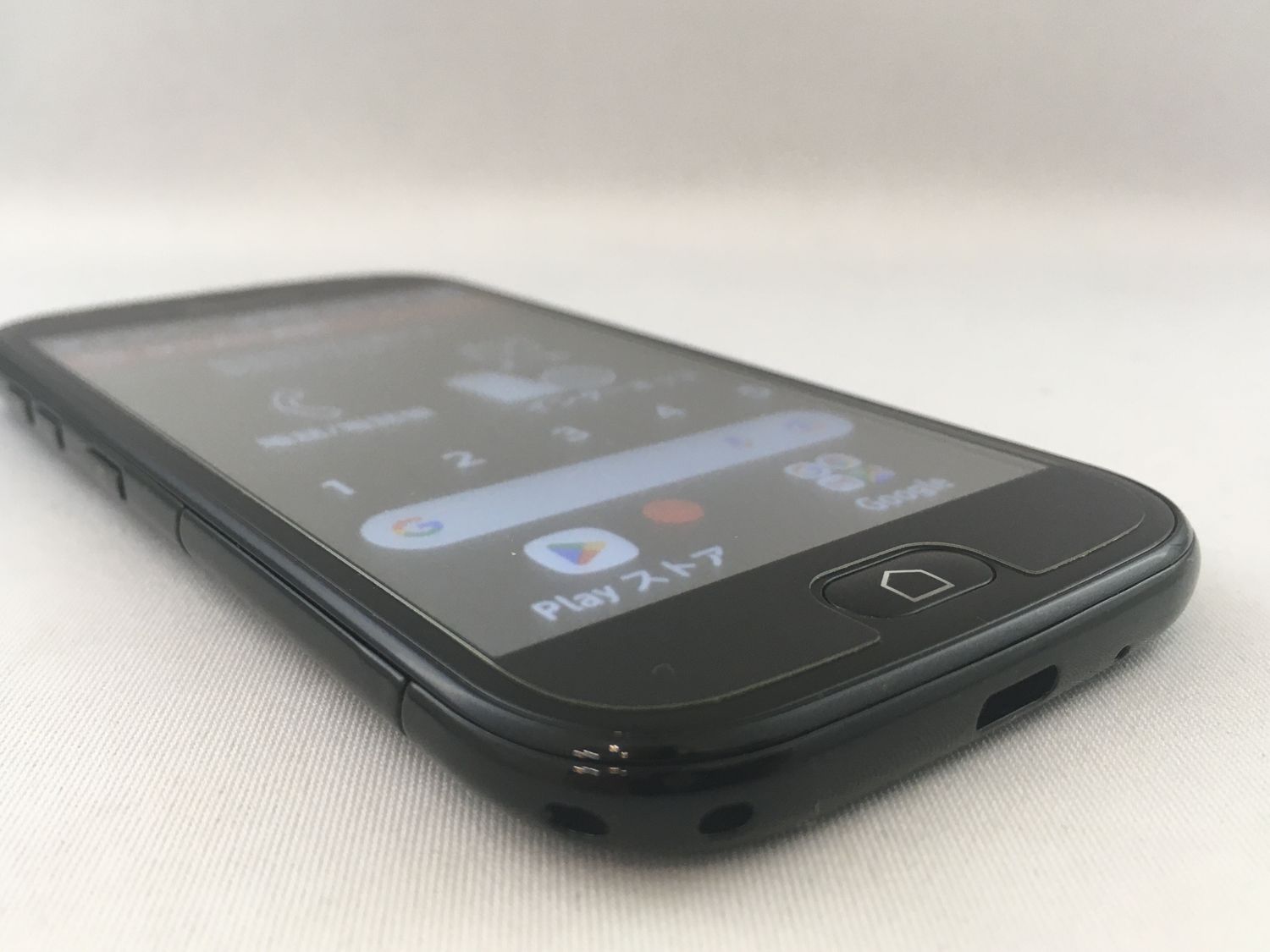 NTTdocomo - 【美品】らくらくスマートフォンme　本体のみ らくらくスマートフォン me F-01L（NTTドコモ） 商品一覧