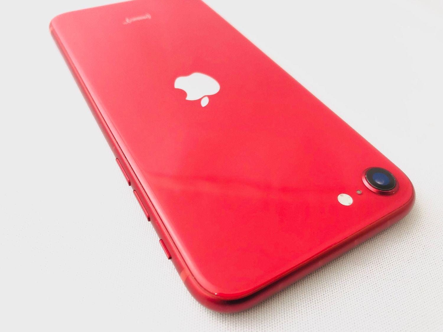 ムスビー｜3041023D【優良美品】iPhoneSE第2世代 64GB(レッド)SIM 