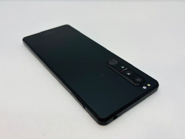 608004U��ͥ�����ʡ�Xperia 1 III/SOG03(�֥�å�)SIM�ե꡼