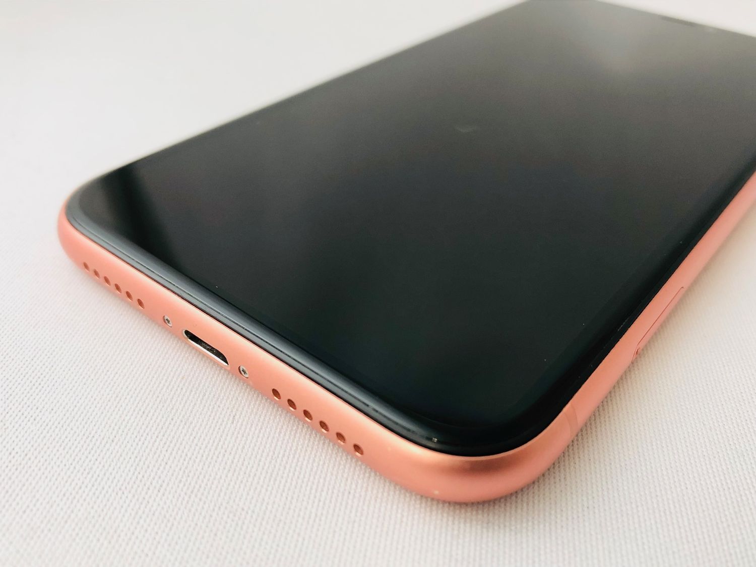ムスビー｜訳あり特価！4041009D【超美品】iPhoneXR 64GB(コーラル)SIM 