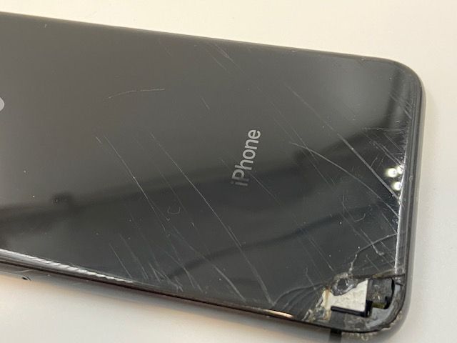 òʡSIMե꡼ 5052010KڥʡiPhone8 64GB(ڡ쥤)