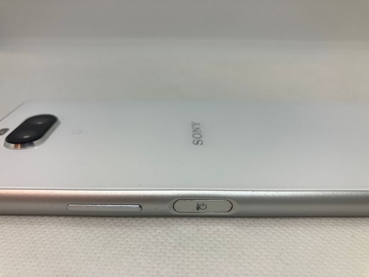 605017U��Ķ���ʡ�Xperia8/SOV42(�ۥ磻��)