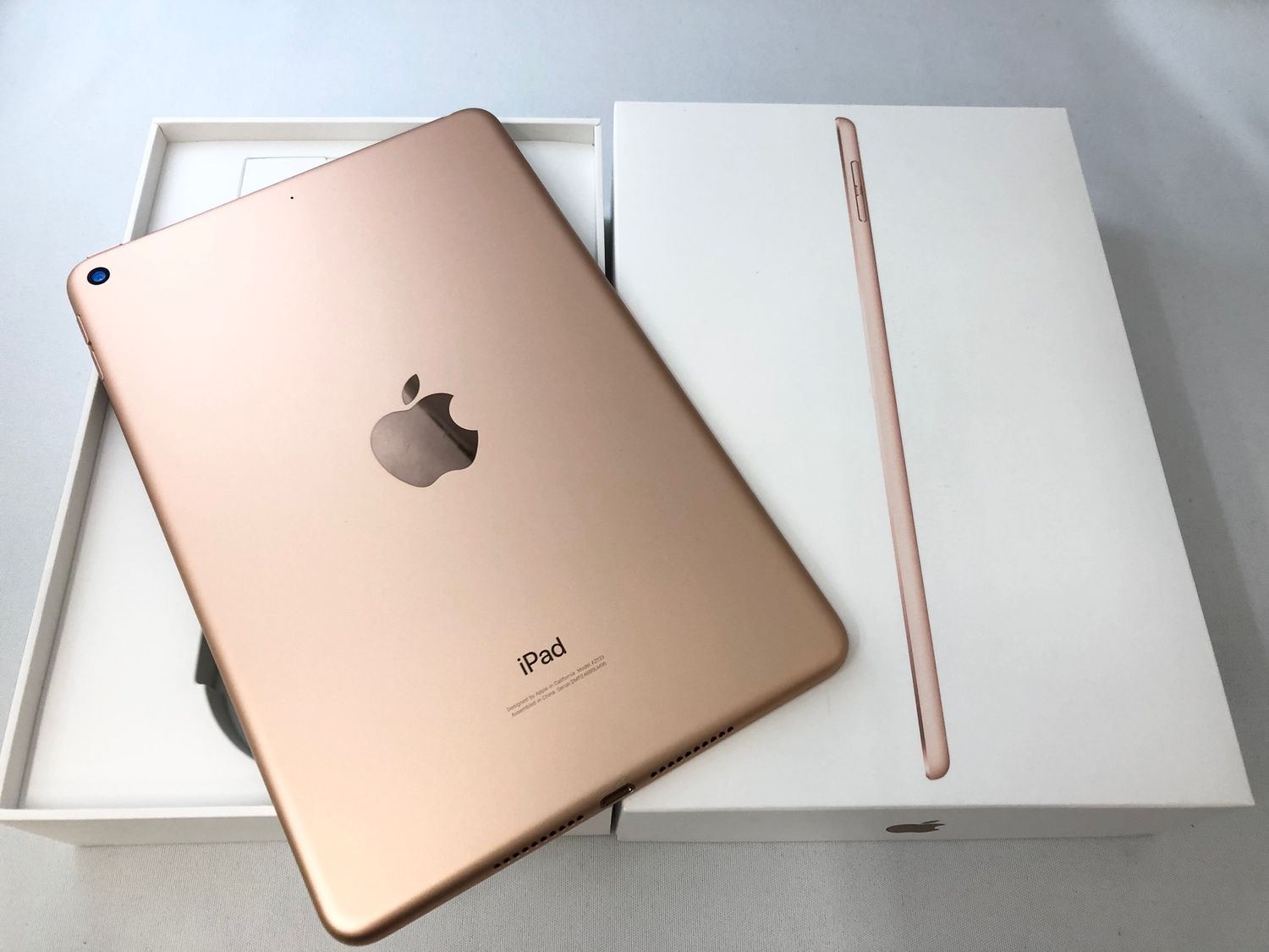 超美品 APPLE iPad mini 5 Wi-Fi 64GB Gold ムスビー｜2101009D【超美