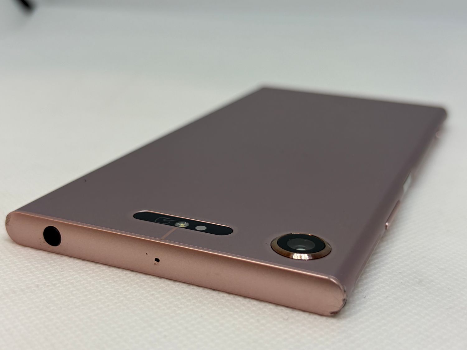 XPERIA XZ1au版 SOV36 ビーナスピンク！ 付属品完備！美品！ 楽天市場】KDDI SONY Xperia XZ1 SOV36 ヴィーナスピンク | 価格比較
