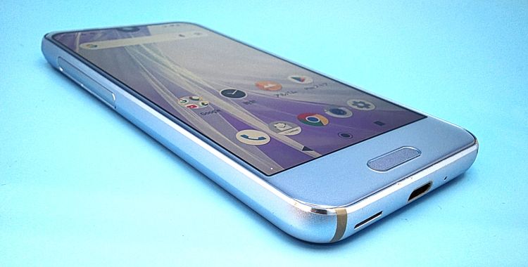 6041006D�����ʡ�AQUOS R Compact/701SH(���᥸���ȥѡ��ץ�)