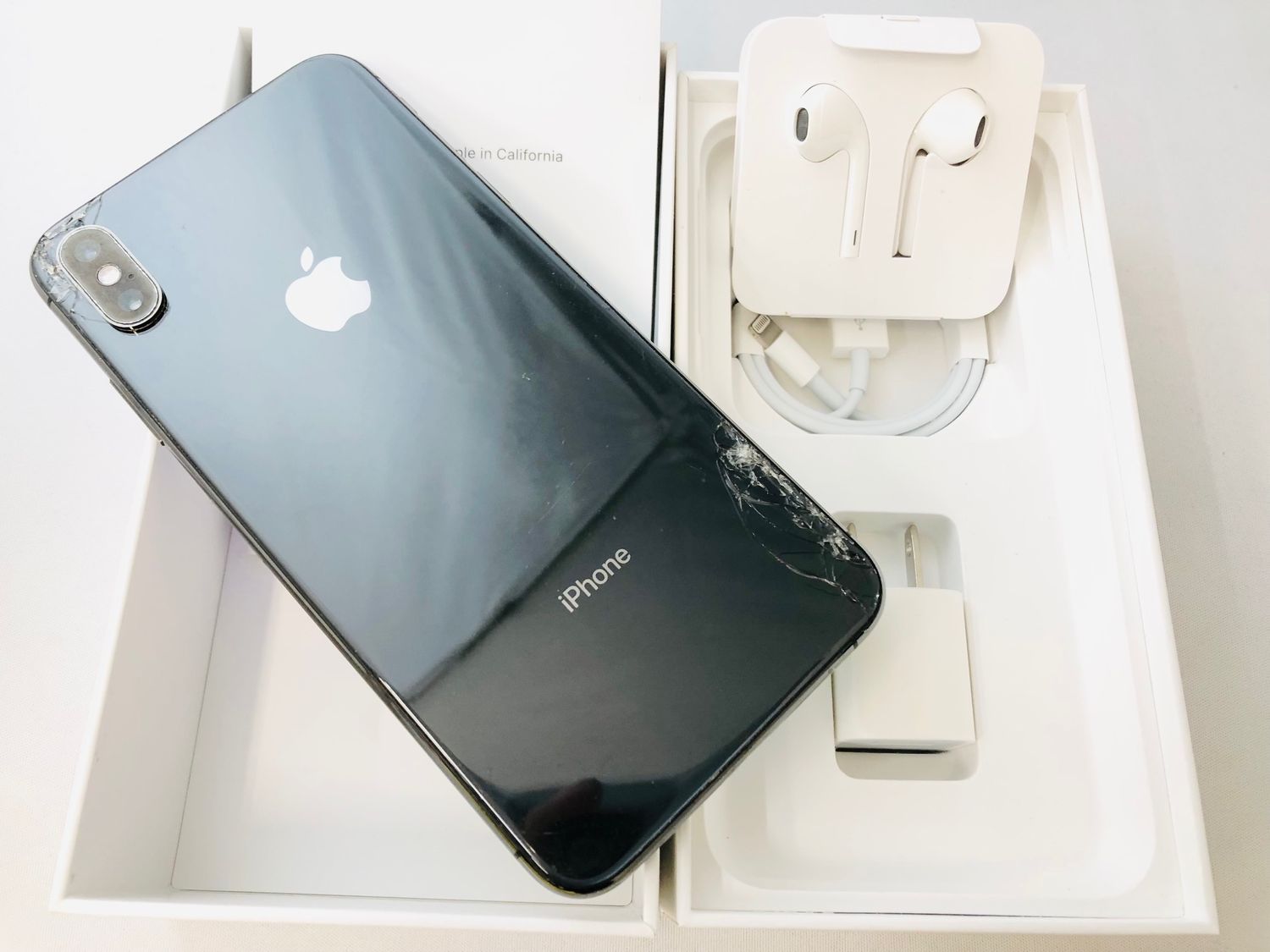 ムスビー｜3111010D【ジャンク品】iPhoneXsMax 64GB(スペースグレー  