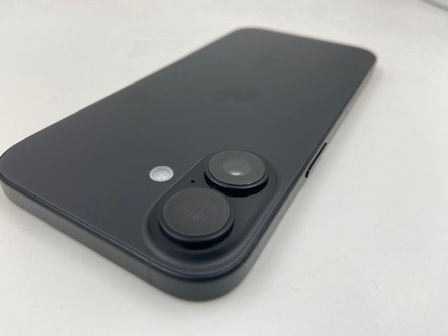 ����100% SIM�ե꡼ 5122020K��̤�����ʡ�iPhone16 128GB(�֥�å�)