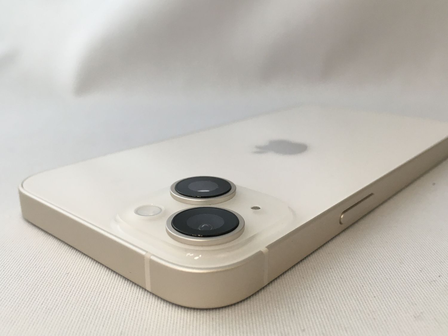 ムスビー｜4031009Dバッテリー95％【新品同様】iPhone14 128GB
