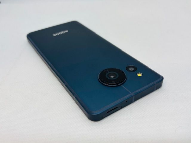 ムスビー｜SIMフリー！608003U【超美品】 AQUOS sense8/SH-M26