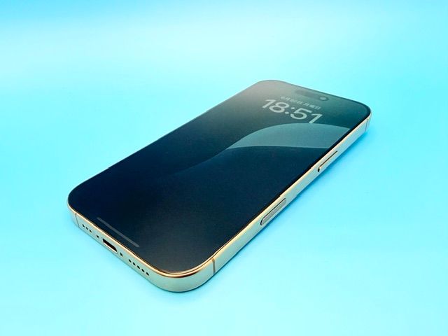 �Хåƥ꡼90%��6061010D��Ķ���ʡ�iPhone16Pro 256GB(�ǥ����ȥ����˥���)