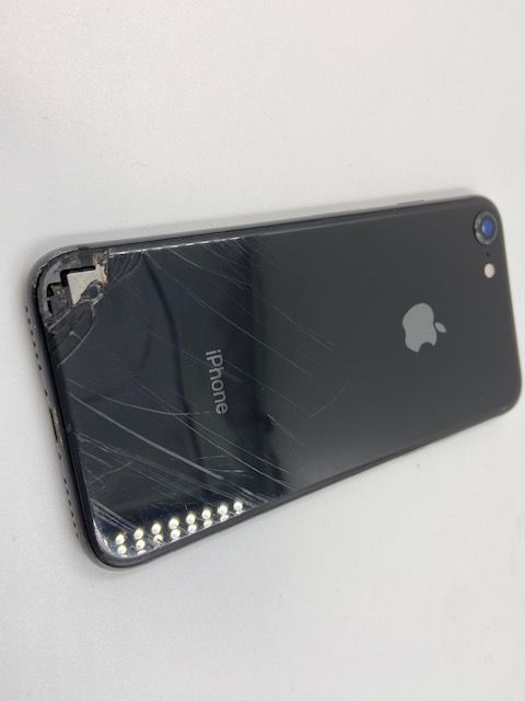 òʡSIMե꡼ 5052010KڥʡiPhone8 64GB(ڡ쥤)