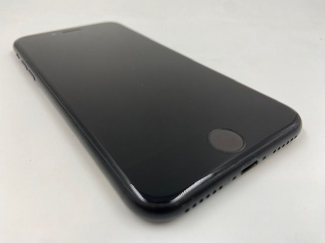特価品! SIMフリー 5102013K【超美品】iPhoneSE 第2世代 128GB(ブラック)
