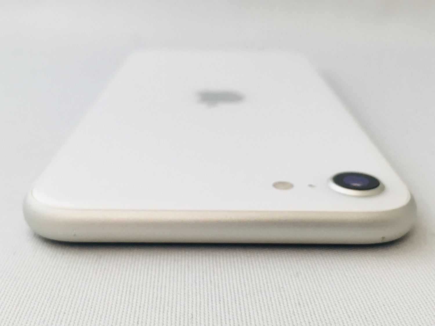ムスビー｜3041002Dバッテリー容量89%【優良美品】iPhoneSE第2世代 
