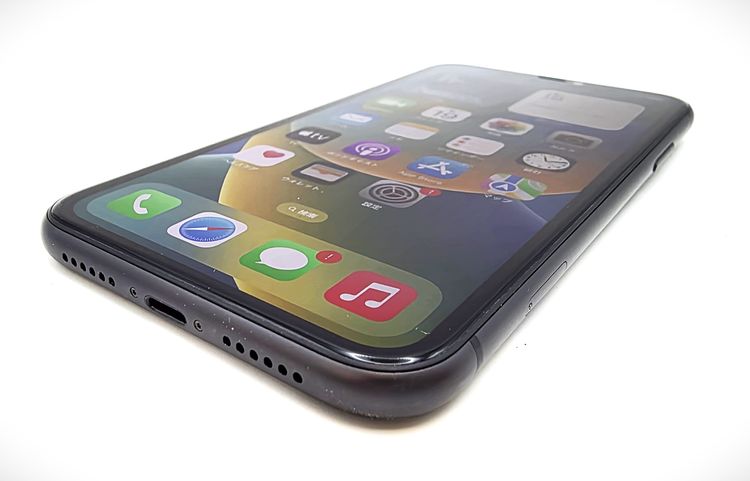 6021009D�����ʡ�iPhone11 64GB(�֥�å�)